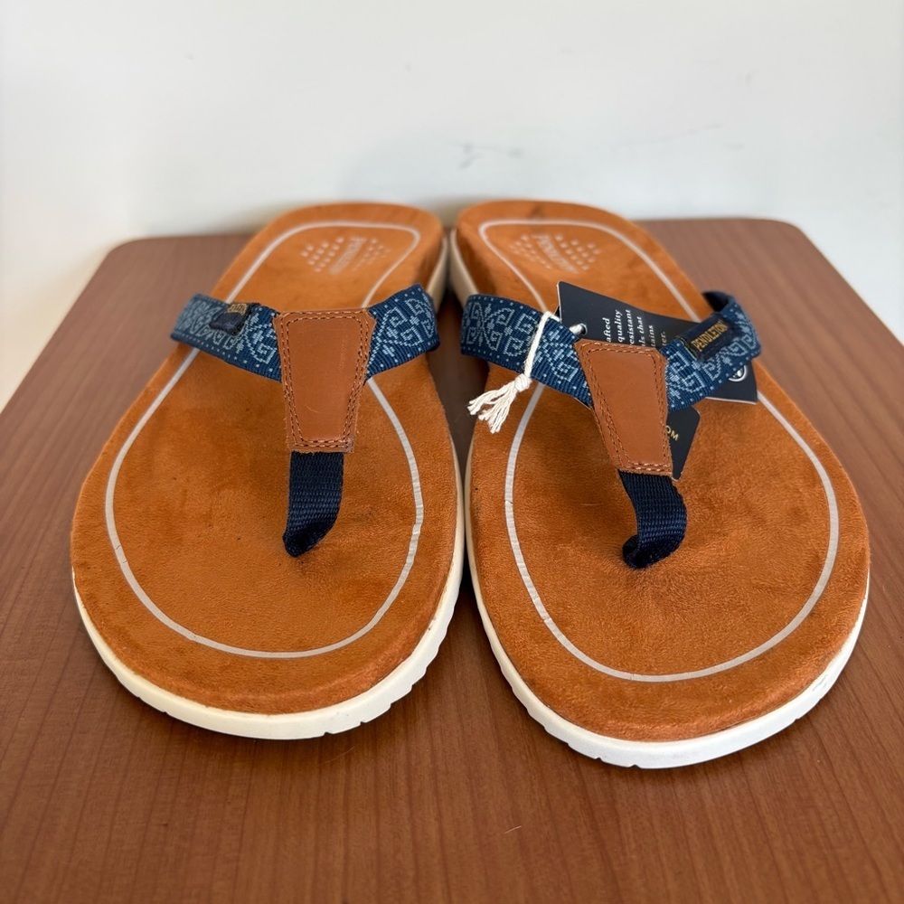NWT Pendleton Americana Preppy Heritage Women's Sandals Flip Flops Size 11 - Picture 4 of 8